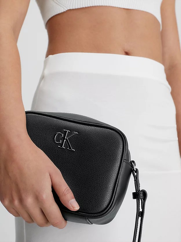 Calvin Klein Jeans MINIMAL MONOGRAM CAMERA BAG18 White - Free
