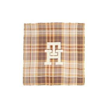 Γυναικείο Κασκόλ Tommy Hilfiger  Tommy Check Large Square CLassic Khaki AW0AW15330-RBL Γυναικείο Κασκόλ Tommy Hilfiger  Tommy Check Large Square CLassic Khaki AW0AW15330-RBL