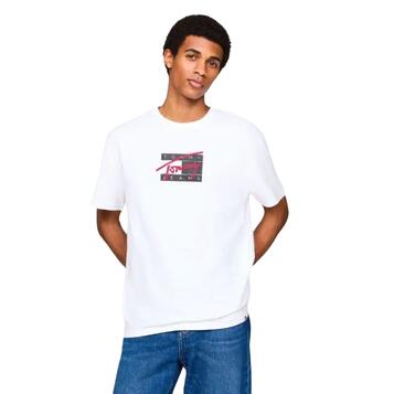 Ανδρικό T-Shirt Tommy Jeans Tjm Reg Street Sig Flaf Tee Ext White DM0DM18528-YBR Ανδρικό T-Shirt Tommy Jeans Tjm Reg Street Sig Flaf Tee Ext White DM0DM18528-YBR