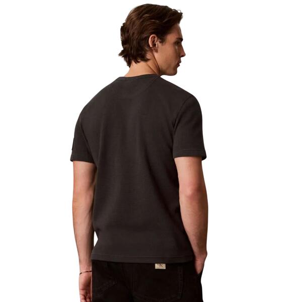 Ανδρικό T-Shirt Calvin Klein Ss Waffle Badge Crewnk Tee Pirate Black LV04RJ208G-8MN