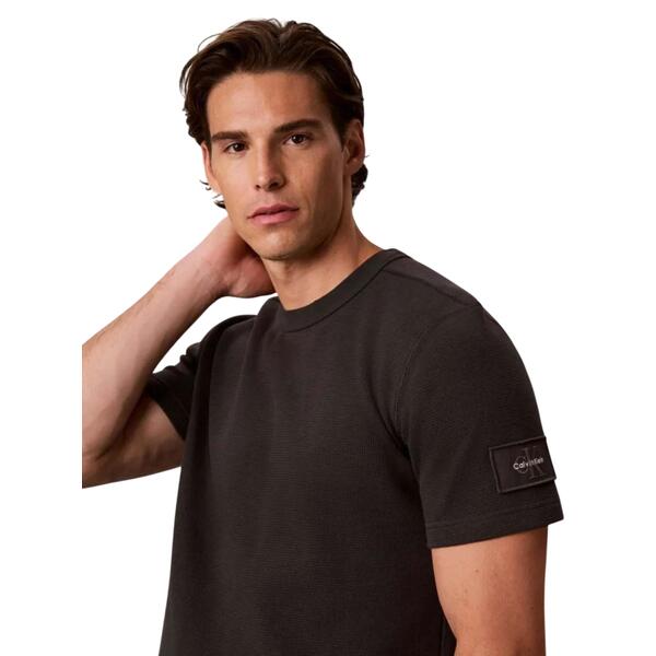 Ανδρικό T-Shirt Calvin Klein Ss Waffle Badge Crewnk Tee Pirate Black LV04RJ208G-8MN