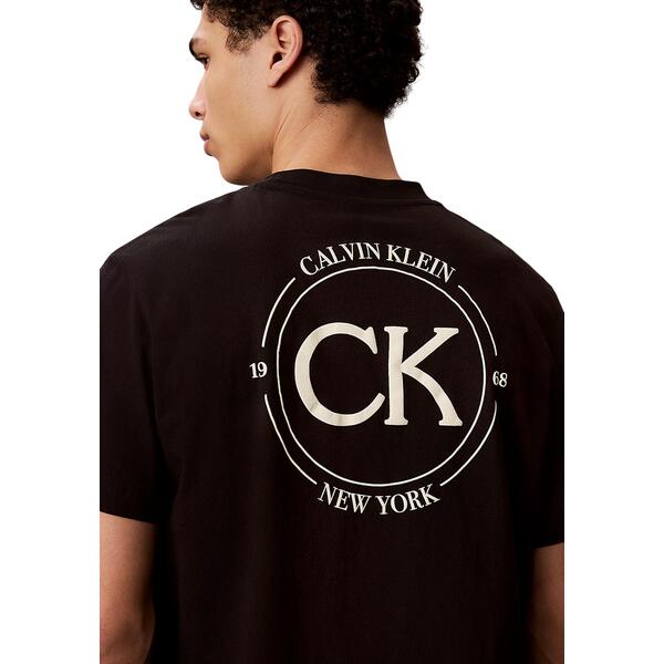 Ανδρικό T-shirt Calvin Klein 20s April  Graphic Seasonal Fashion Black LV04RE825G-UB1