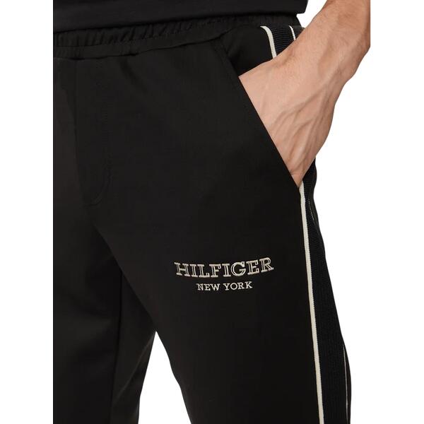 Ανδρικό Παντελόνι Tommy Hilfger Monotype Track Sweatpants Black MW0MW33701-BDS